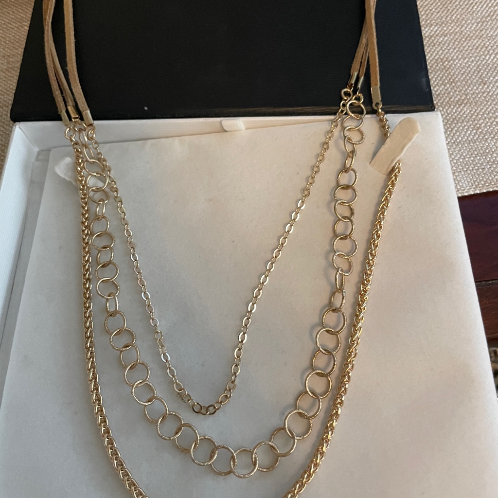 2 Costume Jewelry Necklaces